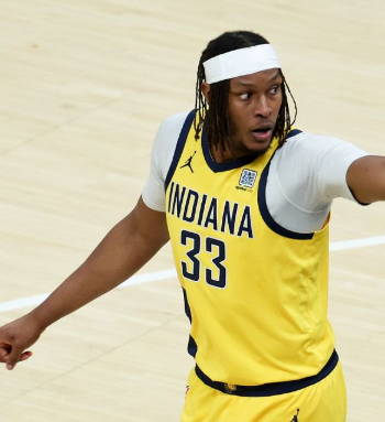 Rick Carlisle Akan Menggantikan Myles Turner
