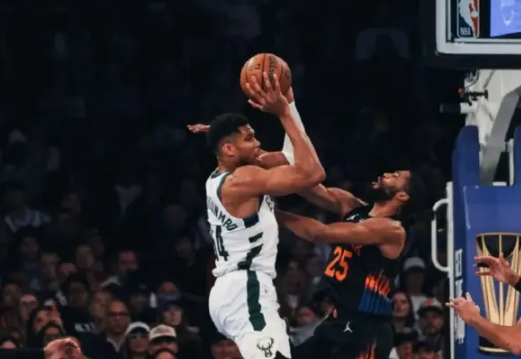 giannis-desak-timnya-punya-mental-kuat-usai-kalah-banyak