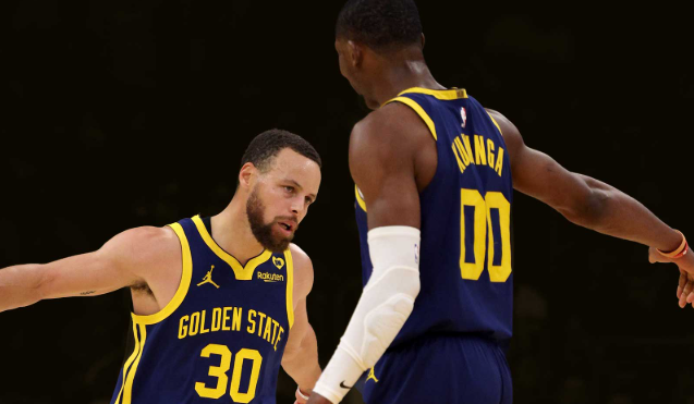 curry-cuek-mengenai-permintaan-trade-jonathan-kuminga