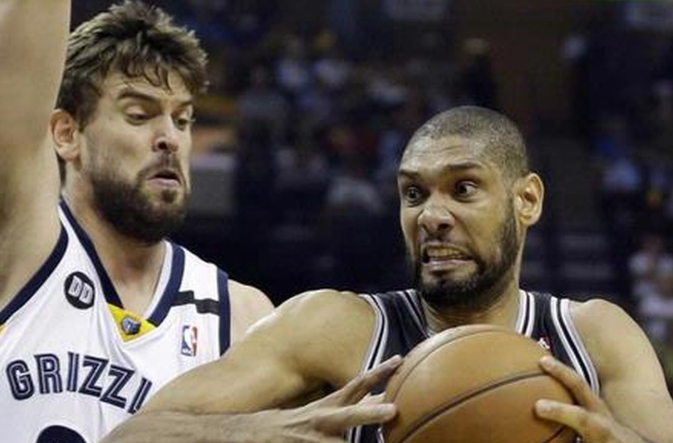 center-basket-bertipe-defensive-anchor-dalam-tim